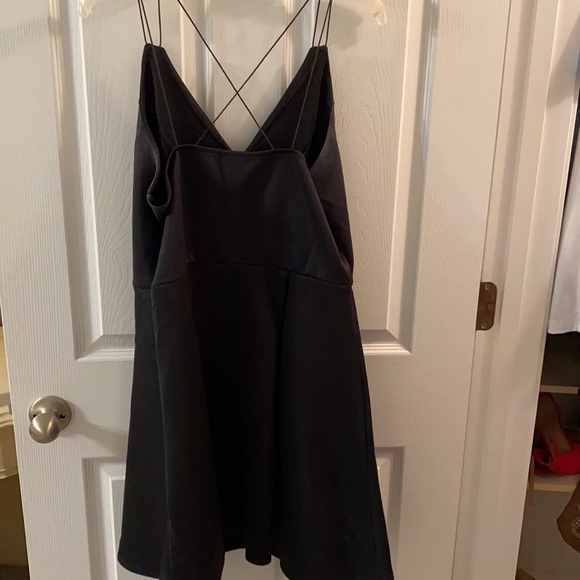 size XL dress from dillards worn once - Picture 2 of 2